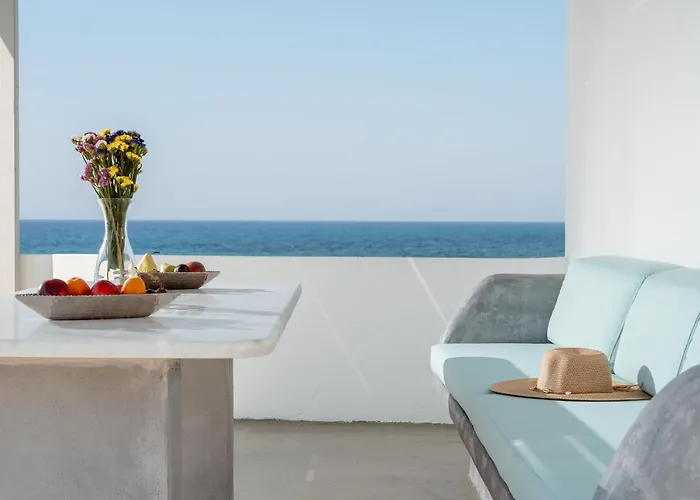 Celestial Seaview Apartments- Apollon 아파트 Naxos City
