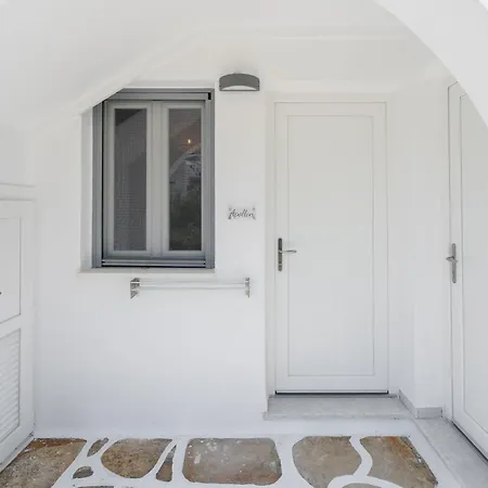 Celestial Seaview Apartments- Apollon Apartment Naxos City